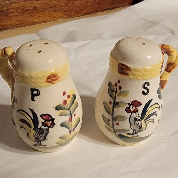 Other - Antique Rooster Salt & pepper shakers.